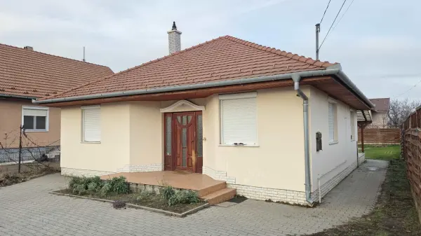 Eladó családi ház, Dunaharaszti 3 szoba 84 m² 89.9 M Ft