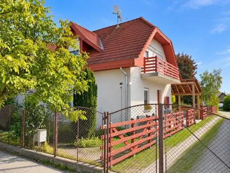 Eladó családi ház, Dunaharaszti 6 szoba 162 m² 120 M Ft