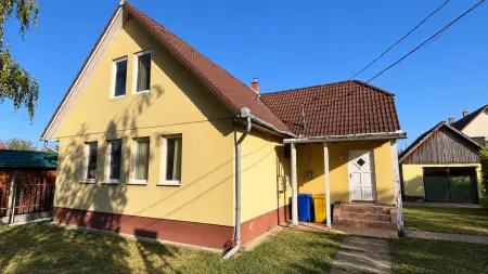 Eladó családi ház, Dunaharaszti 6 szoba 160 m² 75 M Ft