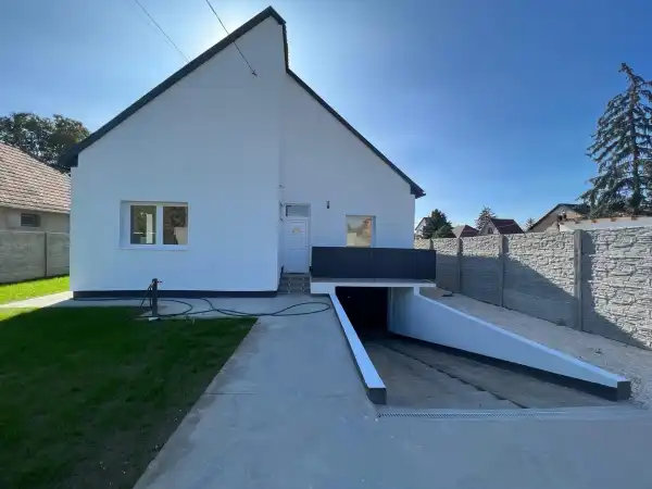 Eladó családi ház, Szigethalom 4 szoba 164 m² 69.9 M Ft