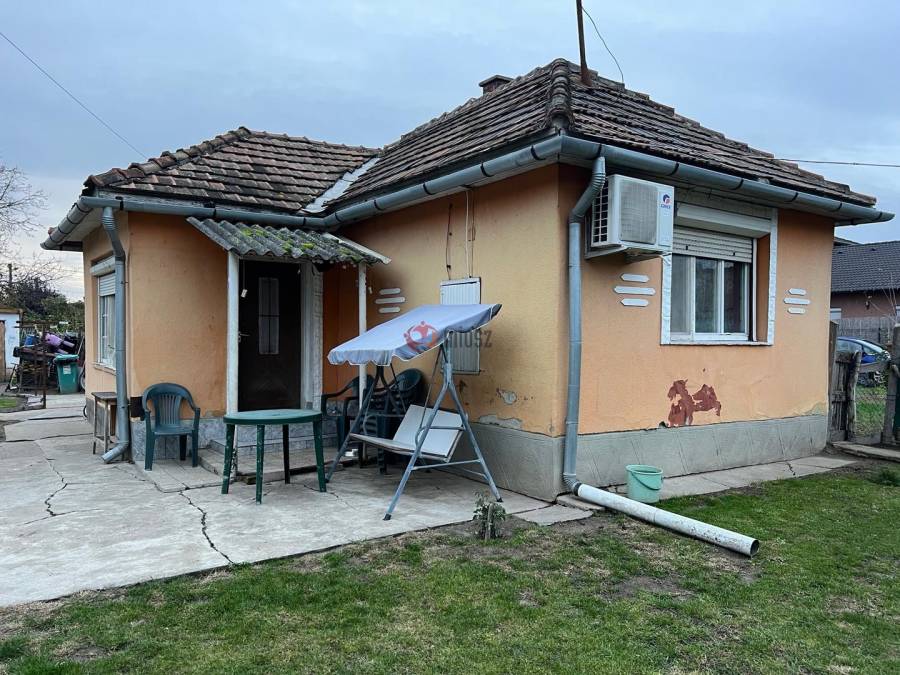 eladó családi ház, Szigethalom