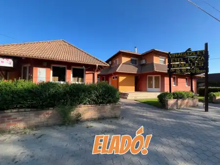 Eladó családi ház, Szigethalom 5 szoba 271 m² 268 M Ft
