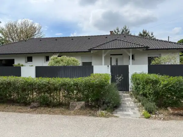 Eladó családi ház, Szigethalom 6 szoba 160 m² 169.5 M Ft