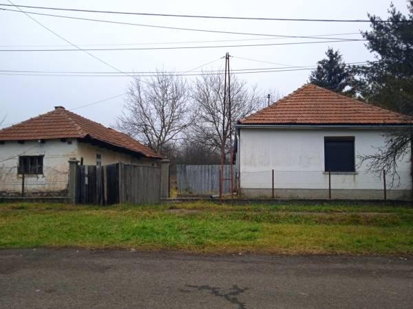 eladó családi ház, Vécs