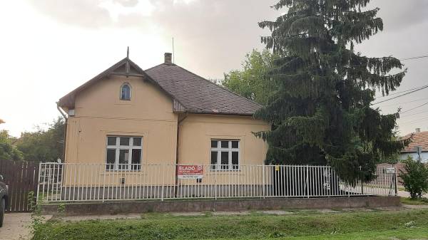 eladó házrész, Dunaharaszti