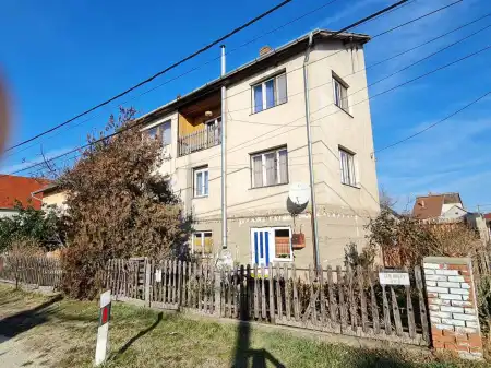 Eladó ikerház, Taksony 2+1 szoba 93 m² 29.99 M Ft