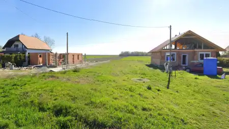 Eladó telek, Kiskunlacháza 600 m² 24.9 M Ft