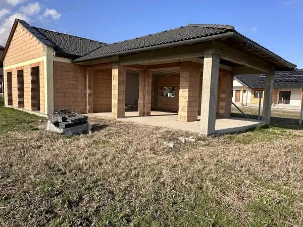 Eladó újépítésű családi ház, Áporka 4 szoba 104 m² 39.9 M Ft