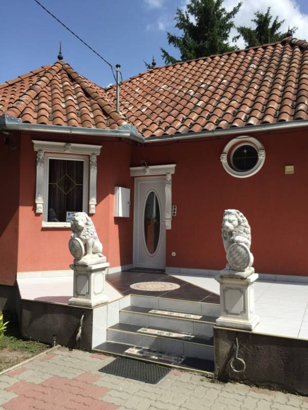 eladó újszerű családi ház, Szigetszentmiklós