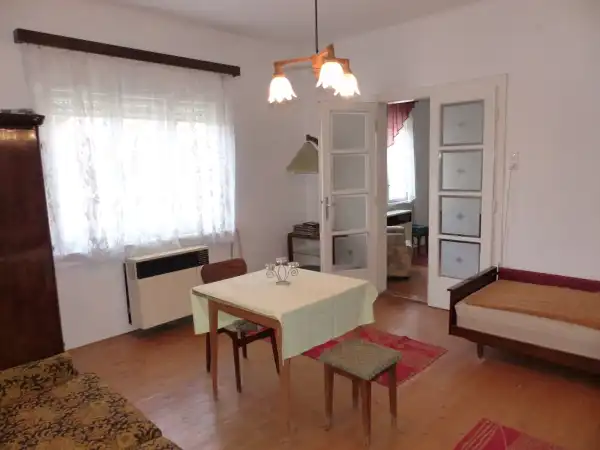 Kiadó házrész, Dunaharaszti 2 szoba 68 m² 150 E Ft/hó