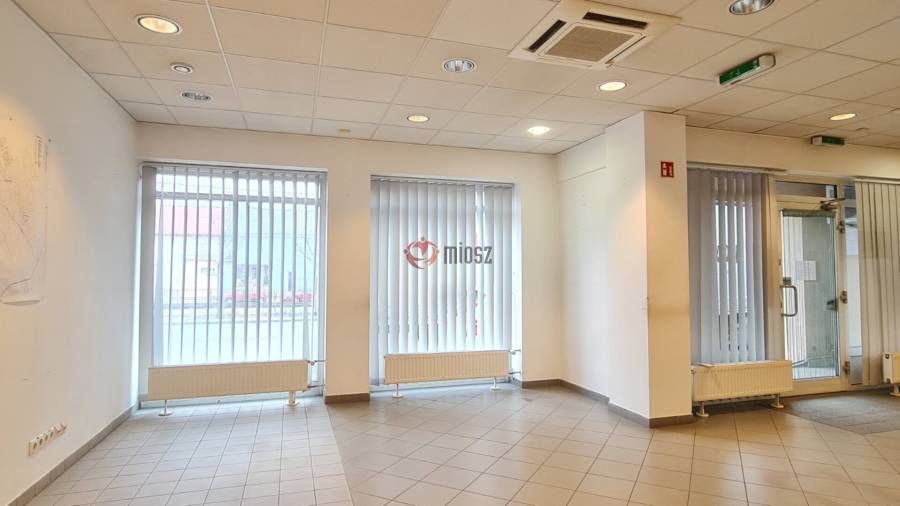 kiadó üzlethelyiség utcai bejáratos, Budapest, XXIII. kerület